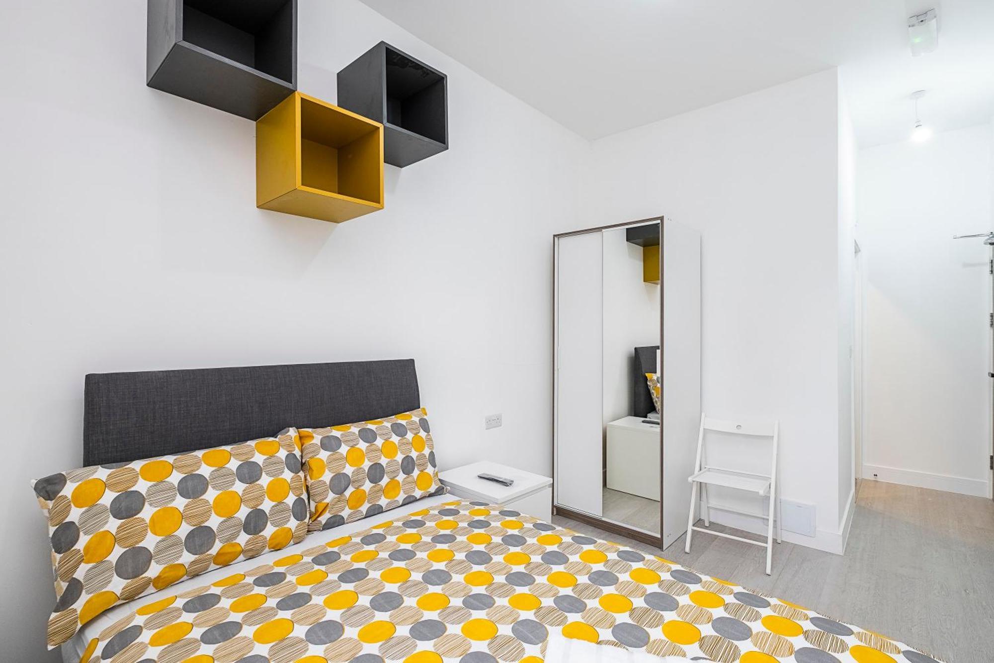 Victorian Beauty With Private Toilet And Shower Near Tube Station London Exterior photo